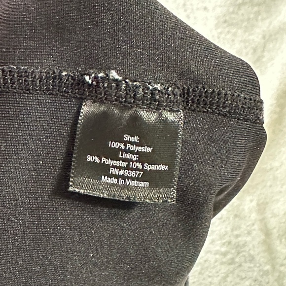 Xersion women shorts size XL - Picture 8 of 9